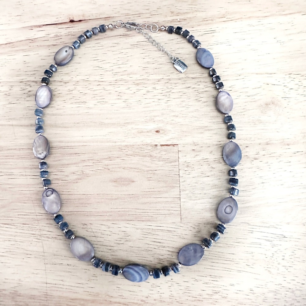 Chaps Ralph Lauren Mother of‎ Pearl Shell Bead Necklace 20-22" Adjustable
